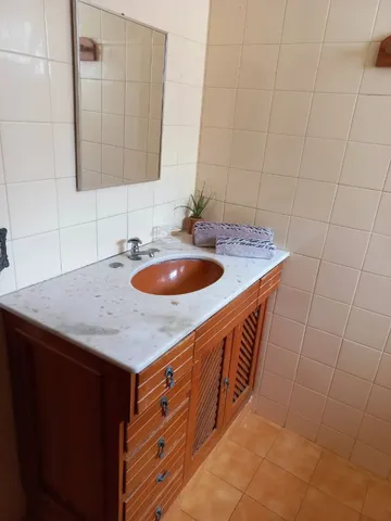 304395651646954